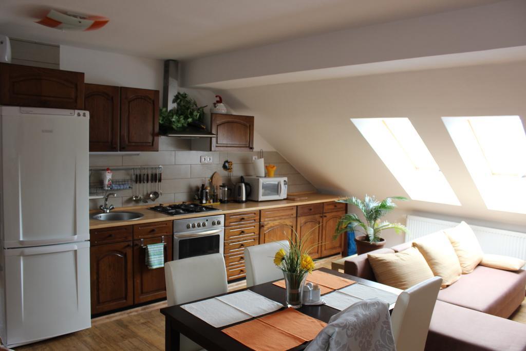Orange Loft Apartment Kájov Zimmer foto